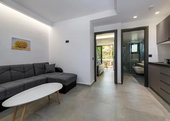 Theatraki 2* بلدة كوس