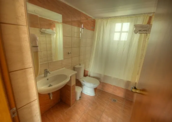 Theatraki بلدة كوس