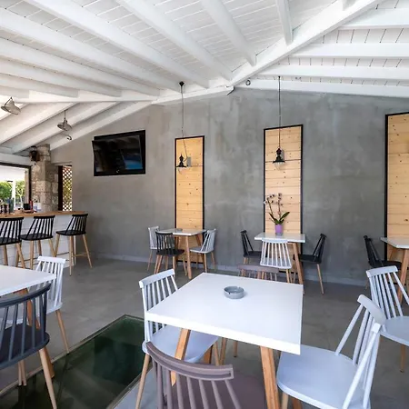 Theatraki Apartmanhotel Kosz