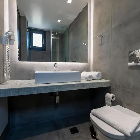 Theatraki 2* 科斯镇