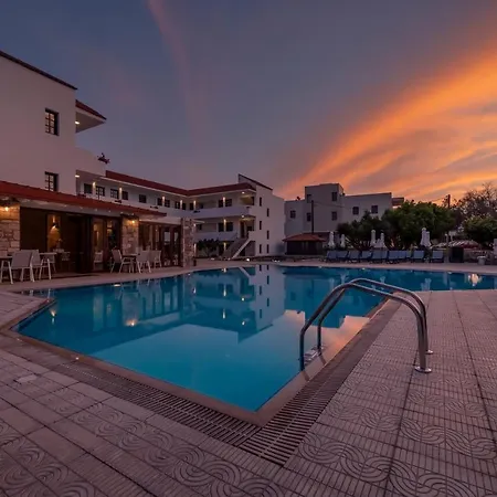 Theatraki Apartmanhotel 2*