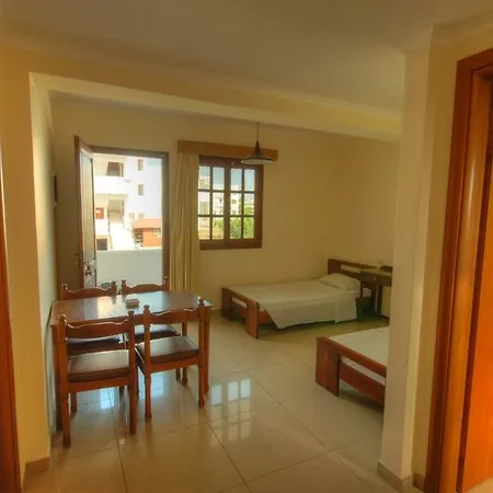 公寓式酒店 Theatraki