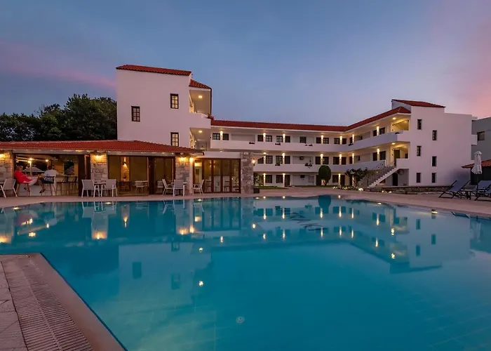 Theatraki Aparthotel 2*