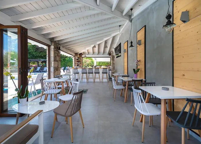 Theatraki 2* Miasto Kos